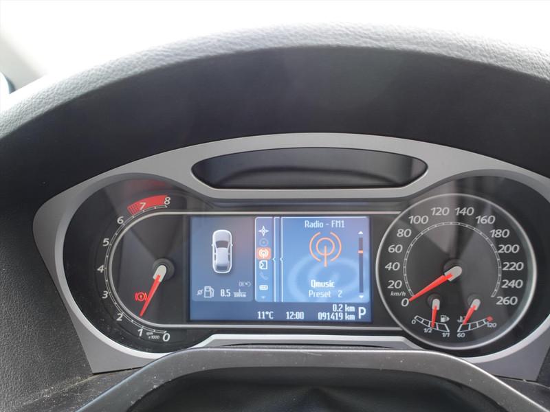 Ford S-Max 2.0 16V  EcoBoost 203PK PowerShift 5 persoons RIJKLAAR KEYLESS ENTRY/START CLIMA CRUISE VOORRUITVERWARMING NAVI  