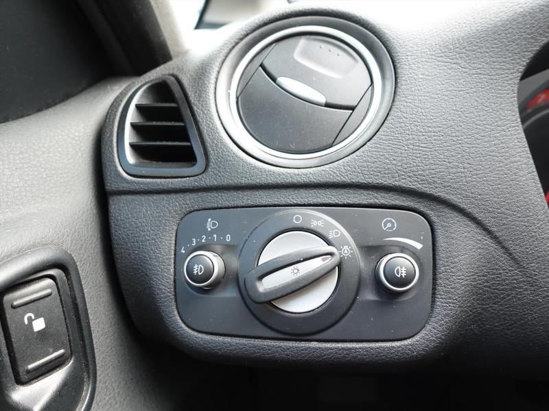 Ford S-Max 2.0 16V  EcoBoost 203PK PowerShift 5 persoons RIJKLAAR KEYLESS ENTRY/START CLIMA CRUISE VOORRUITVERWARMING NAVI  