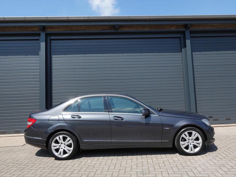 MERCEDES C-Klasse C250 CGI BLUE EFF. AUT5 Avantgarde 1E EIGENAAR/TREKHAAK/XENON/ELKTR STOELEN/CLIMA/CRUISE