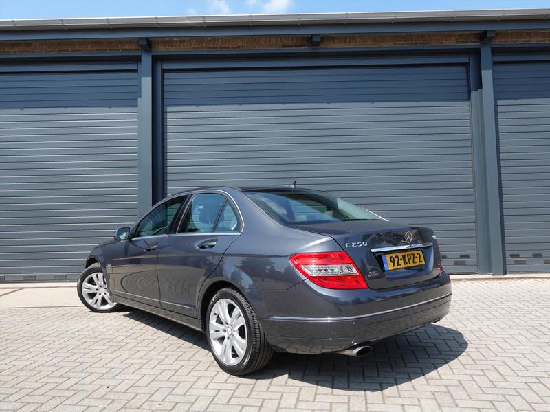 MERCEDES C-Klasse C250 CGI BLUE EFF. AUT5 Avantgarde 1E EIGENAAR/TREKHAAK/XENON/ELKTR STOELEN/CLIMA/CRUISE