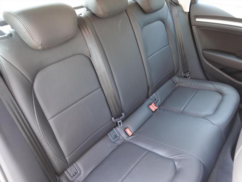 AUDI A3 1.2 TFSI 110pk Pro Line PDC/STOELVERWARMING/CRUISE/NAVI