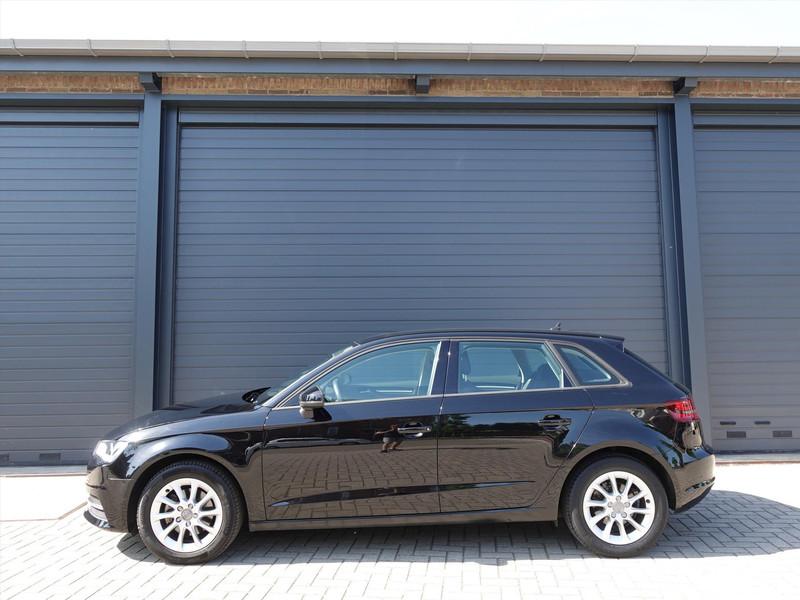 AUDI A3 1.2 TFSI 110pk Pro Line PDC/STOELVERWARMING/CRUISE/NAVI