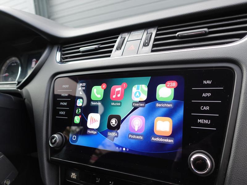SKODA Octavia Combi 1.0 TSI 115pk RIJKLAAR TREKHAAK CARPLAY CLIMA PDC CRUISE 