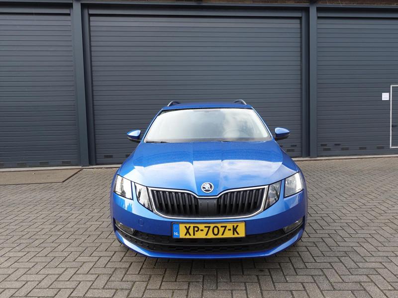 SKODA Octavia Combi 1.0 TSI 115pk RIJKLAAR TREKHAAK CARPLAY CLIMA PDC CRUISE 