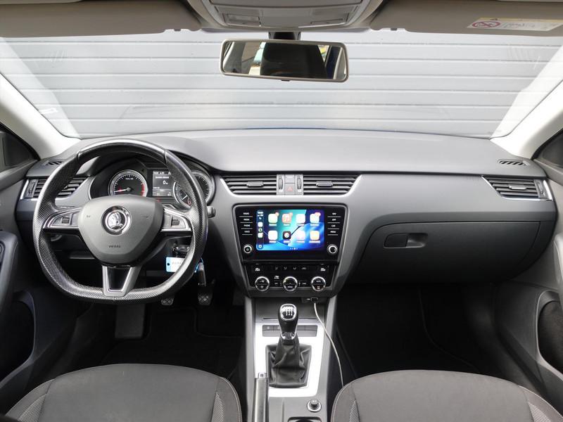 SKODA Octavia Combi 1.0 TSI 115pk RIJKLAAR TREKHAAK CARPLAY CLIMA PDC CRUISE 