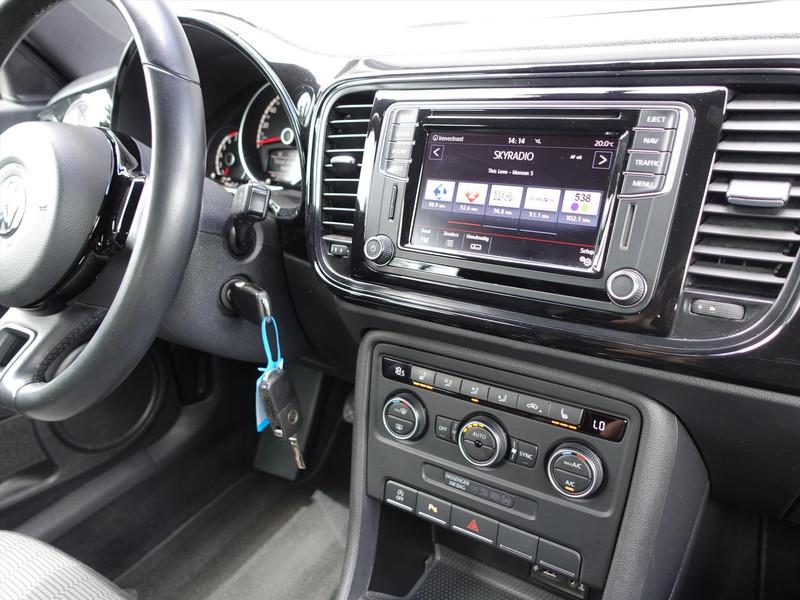 VOLKSWAGEN Beetle 1.2 TSI Design RIJKLAAR/STOELVERWARMING/CLIMA/PDC/NAVI/