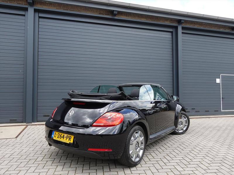 VOLKSWAGEN Beetle 1.2 TSI Design RIJKLAAR/STOELVERWARMING/CLIMA/PDC/NAVI/