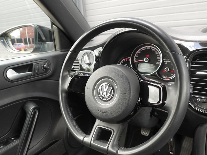 VOLKSWAGEN Beetle 1.2 TSI Design RIJKLAAR/STOELVERWARMING/CLIMA/PDC/NAVI/