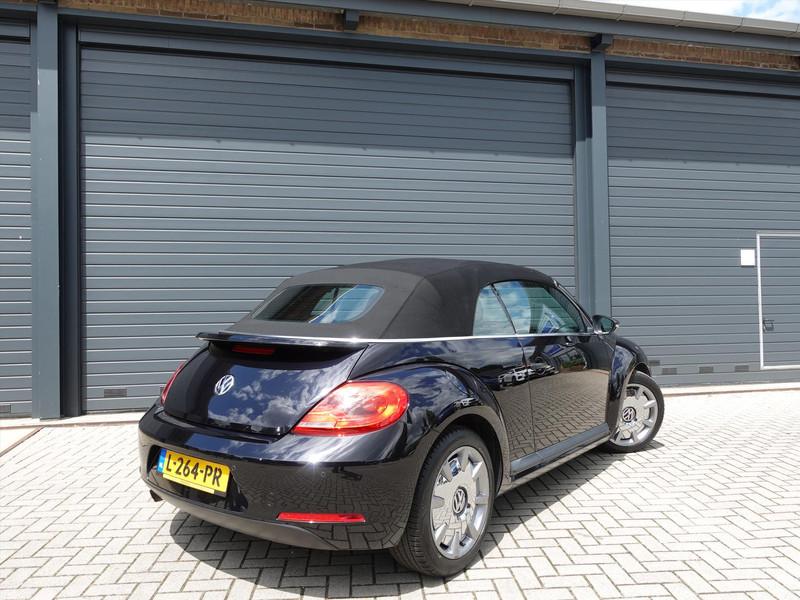 VOLKSWAGEN Beetle 1.2 TSI Design RIJKLAAR/STOELVERWARMING/CLIMA/PDC/NAVI/
