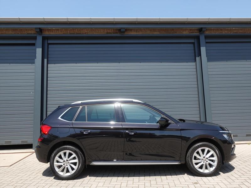 Skoda Kamiq 1.0 TSI DSG-7 Sport Business RIJKLAAR/PANORAMA/CLIMA/CARPLAY/CAMERA/NAVI/ELEKTR KLEP