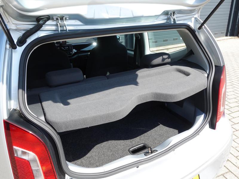 VOLKSWAGEN Up! 1.0 High up! NL AUTO/RIJKLAAR/1E EIGENAAR/AIRCO/NAVI