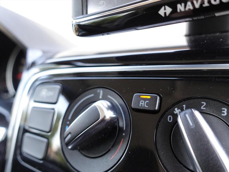 VOLKSWAGEN Up! 1.0 High up! NL AUTO/RIJKLAAR/1E EIGENAAR/AIRCO/NAVI