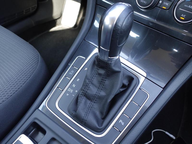 VOLKSWAGEN Golf Vii 1.5 TSI BlueMotion Comfortline RIJKLAAR/TREKHAAK/STOELVERWARMING/CLIMA/ADAPT CRUISE/CARPLAY