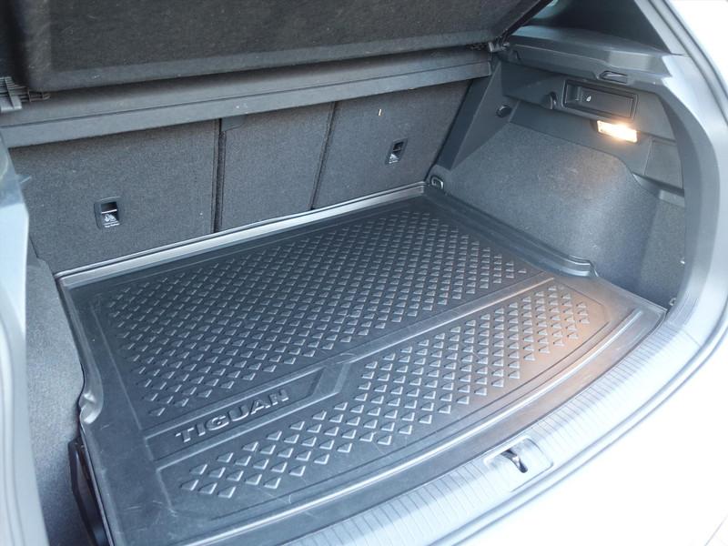 Volkswagen Tiguan 1.5 TSI DSG R-Line Black Style RIJKLAAR/TREKHAAK/PANO/DCC/H&K/360*CAMERA/MATRIX LED