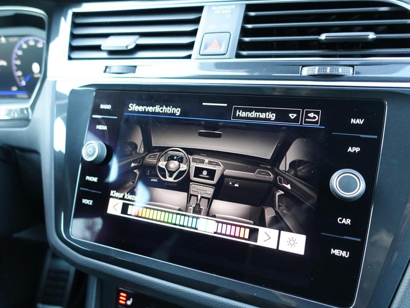 Volkswagen Tiguan 1.5 TSI DSG R-Line Black Style RIJKLAAR/TREKHAAK/PANO/DCC/H&K/360*CAMERA/MATRIX LED