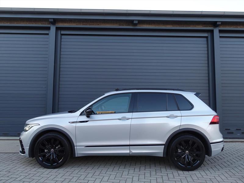 Volkswagen Tiguan 1.5 TSI DSG R-Line Black Style RIJKLAAR/TREKHAAK/PANO/DCC/H&K/360*CAMERA/MATRIX LED