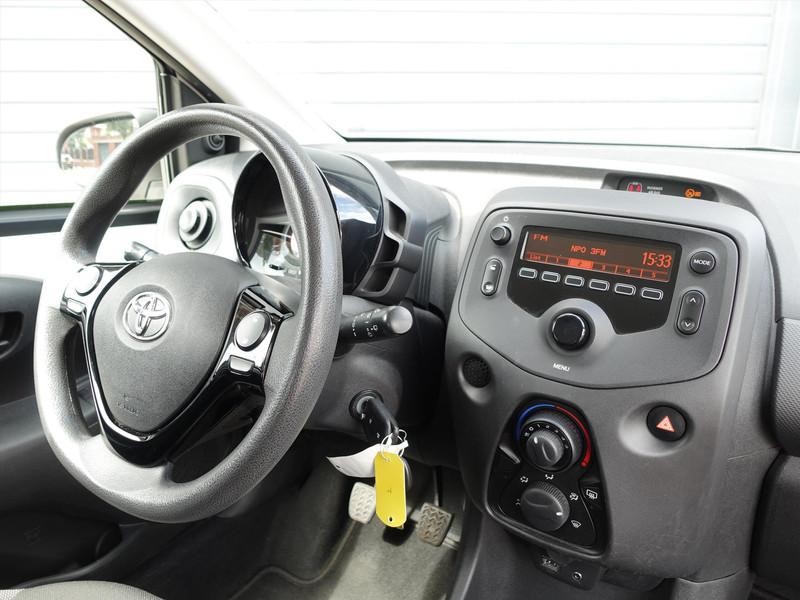 TOYOTA Aygo 1.0 VVT-i 72pk 5D x-fun RIJKLAAR/NL AUTO/CRUISE/BT AUDIO/ELEK PAKET