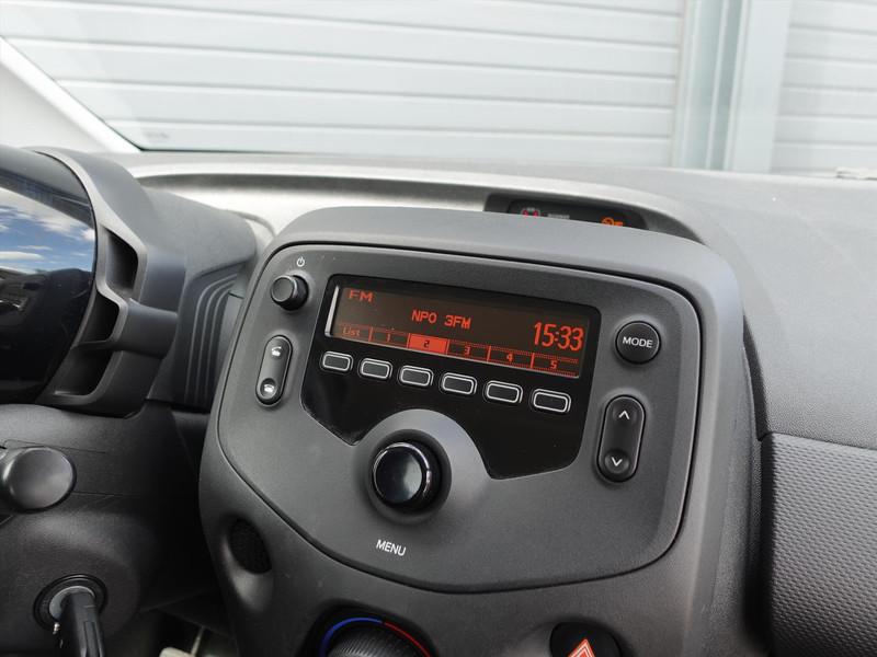 TOYOTA Aygo 1.0 VVT-i 72pk 5D x-fun RIJKLAAR/NL AUTO/CRUISE/BT AUDIO/ELEK PAKET