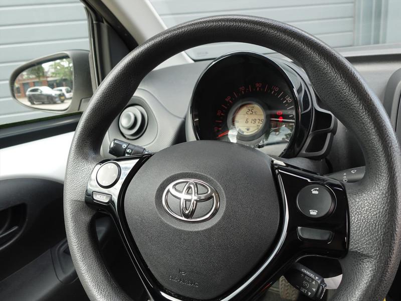 TOYOTA Aygo 1.0 VVT-i 72pk 5D x-fun RIJKLAAR/NL AUTO/CRUISE/BT AUDIO/ELEK PAKET