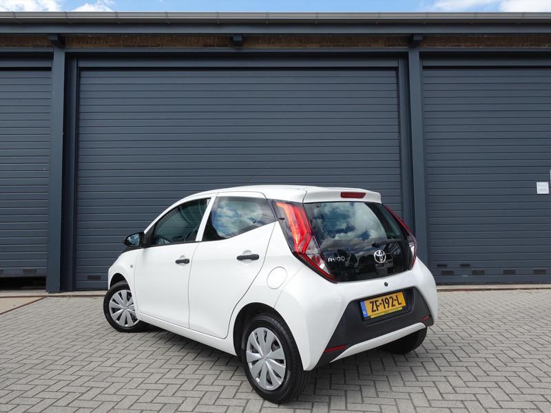 TOYOTA Aygo 1.0 VVT-i 72pk 5D x-fun RIJKLAAR/NL AUTO/CRUISE/BT AUDIO/ELEK PAKET