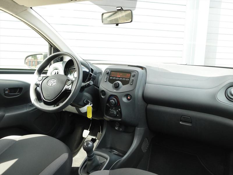 TOYOTA Aygo 1.0 VVT-i 72pk 5D x-fun RIJKLAAR/NL AUTO/CRUISE/BT AUDIO/ELEK PAKET