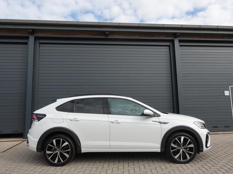VOLKSWAGEN Taigo 1.0 TSI 110pk R-Line RIJKLAAR/IQ LED/STOELVERWARMING/CARPLAY/PDC/