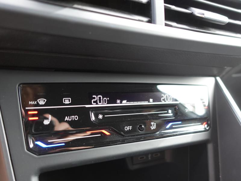VOLKSWAGEN Taigo 1.0 TSI 110pk R-Line RIJKLAAR/IQ LED/STOELVERWARMING/CARPLAY/PDC/