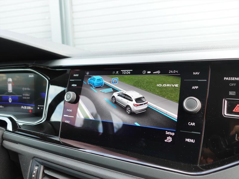 VOLKSWAGEN Taigo 1.0 TSI 110pk R-Line RIJKLAAR/IQ LED/STOELVERWARMING/CARPLAY/PDC/