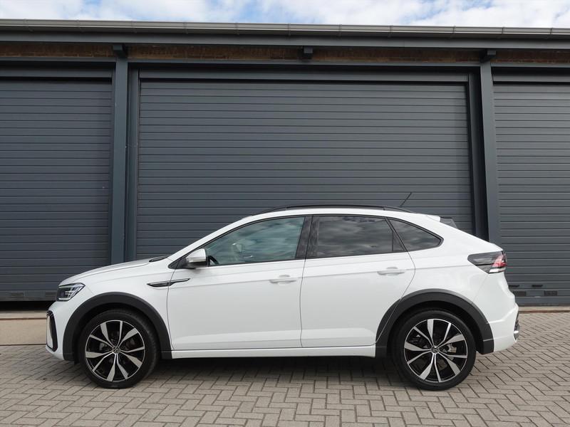 VOLKSWAGEN Taigo 1.0 TSI 110pk R-Line RIJKLAAR/IQ LED/STOELVERWARMING/CARPLAY/PDC/