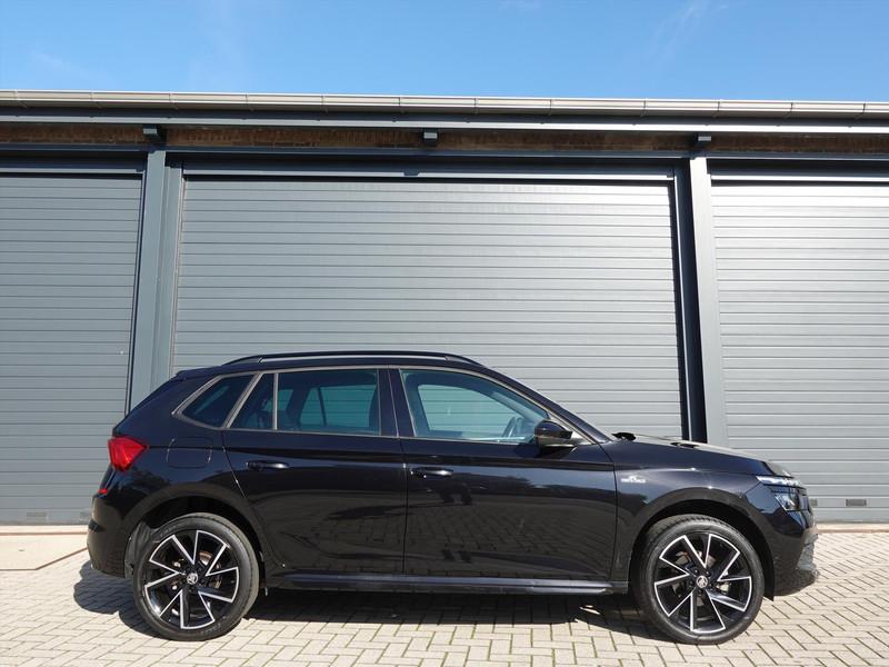 SKODA Kamiq 1.0 TSI 110pk DSG Monte Carlo RIJKLAAR/PANO/KEYLESS/MATRIX/CAMERA/CARPLAY/ACC