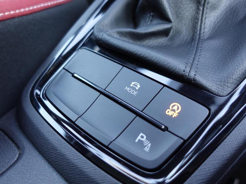 SKODA Kamiq 1.0 TSI 110pk DSG Monte Carlo RIJKLAAR/PANO/KEYLESS/MATRIX/CAMERA/CARPLAY/ACC